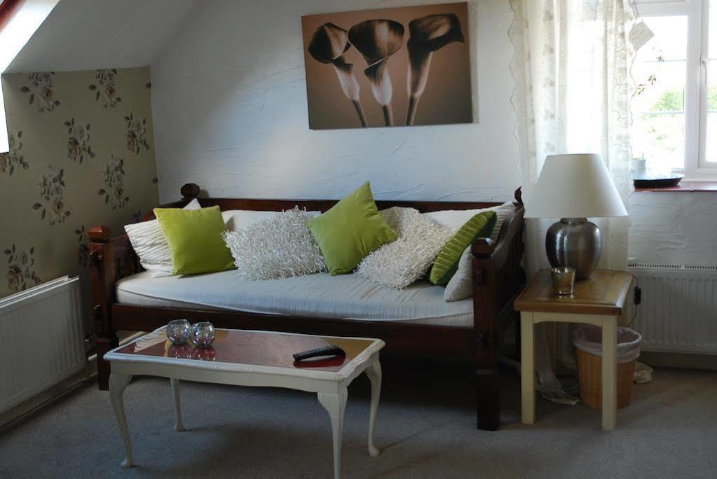 Stoneleigh Barn Bed And Breakfast Шерборн Екстериор снимка