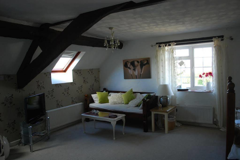 Stoneleigh Barn Bed And Breakfast Шерборн Екстериор снимка